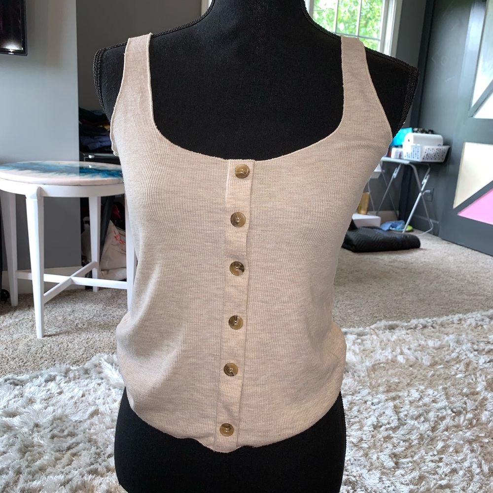 beige crop